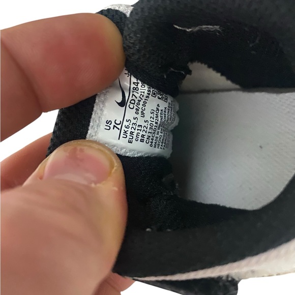 Nike Court Borough Mid 2 toddler shoes. 
-7C - Picture 6 of 7